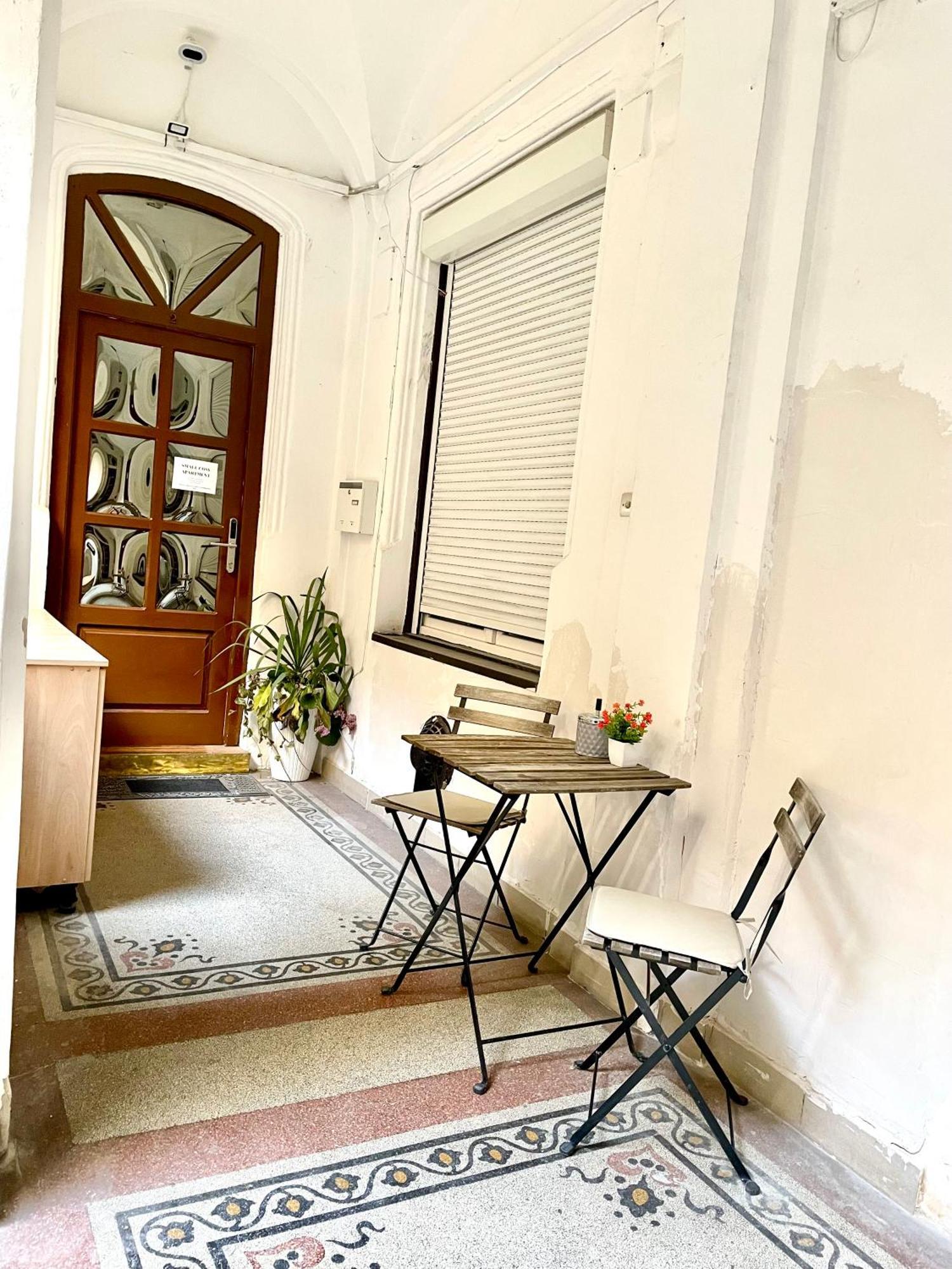בודפשט Small Cosy Apartment Near The Famous Westend City Center מראה חיצוני תמונה