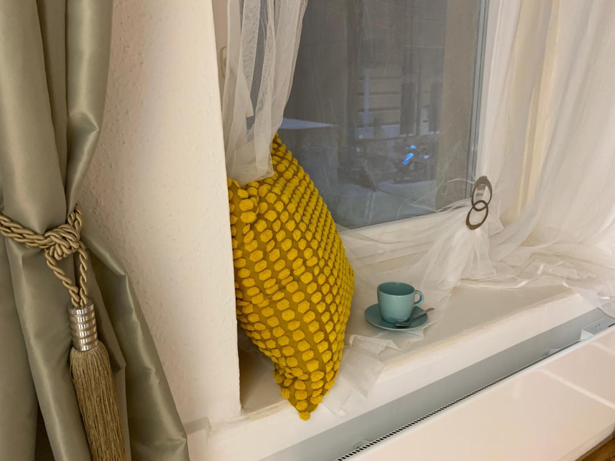 בודפשט Small Cosy Apartment Near The Famous Westend City Center מראה חיצוני תמונה
